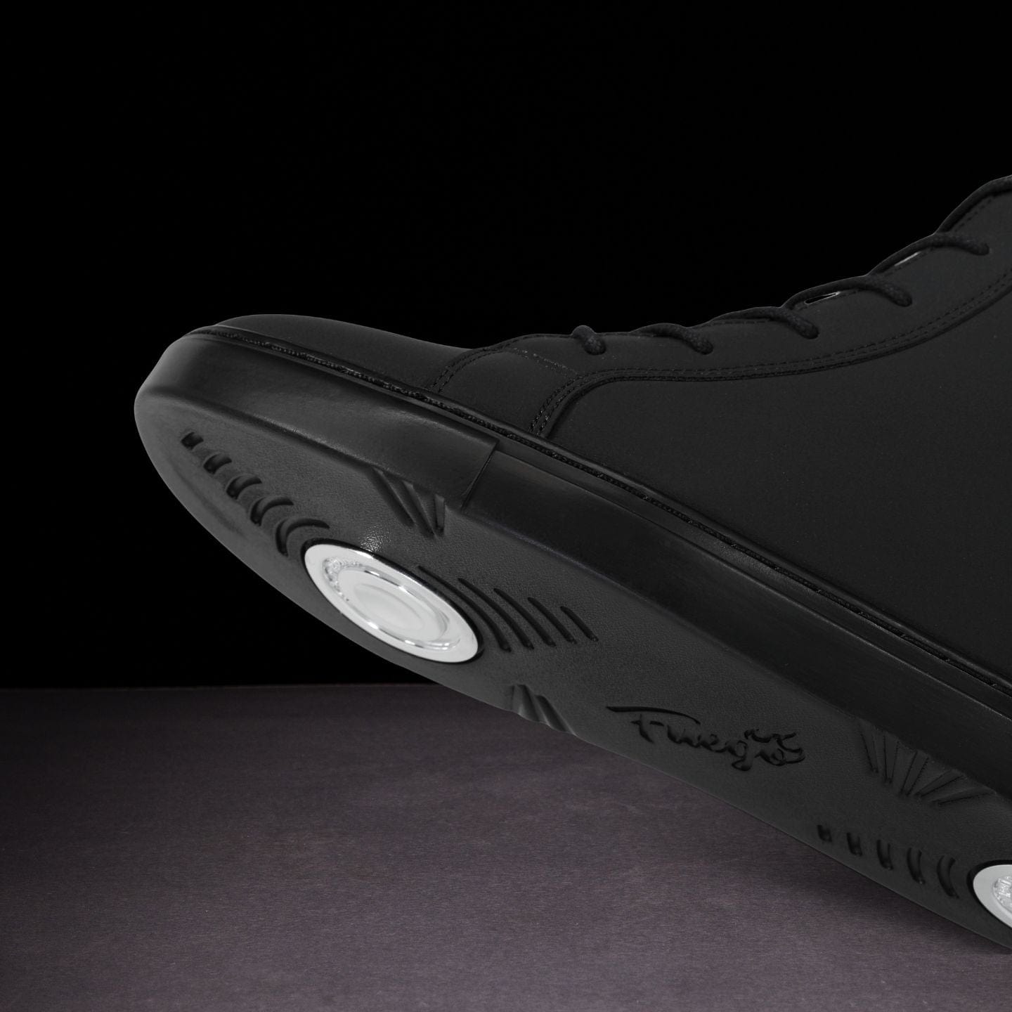 Fuego Sneakers All-black | Wedge