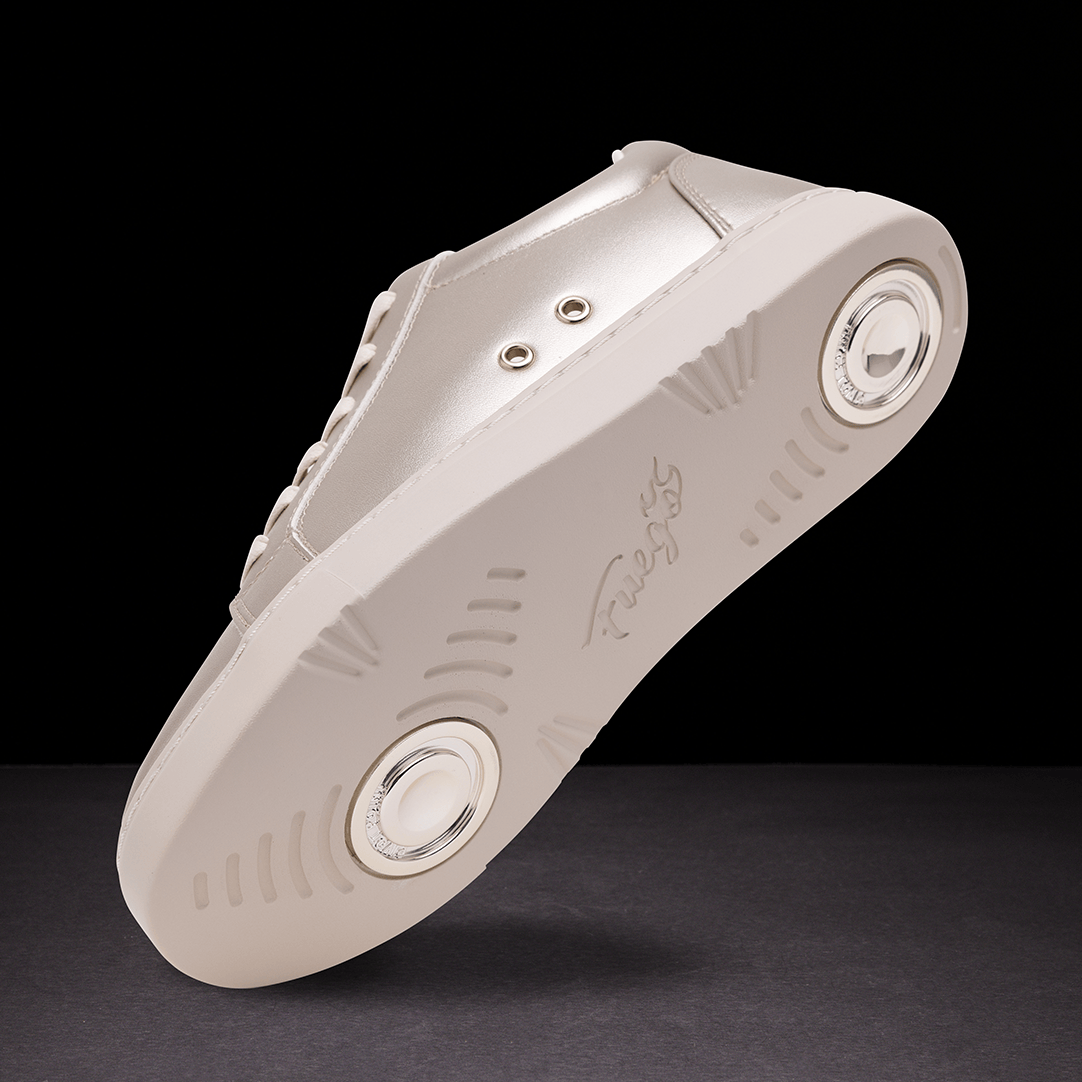 Fuego, Inc. Sneakers Champagne Low-top