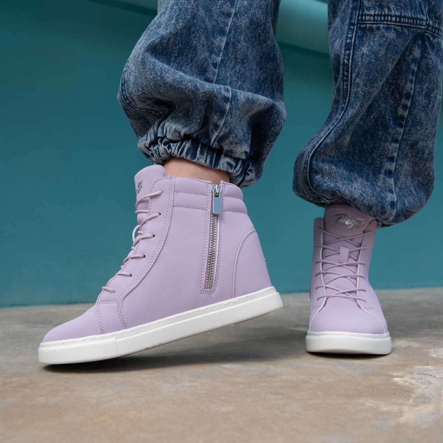 Fuego Sneakers Lavender | Wedge