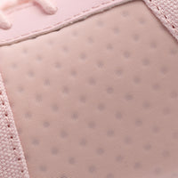 Roze tenisice s podijeljenim đonom