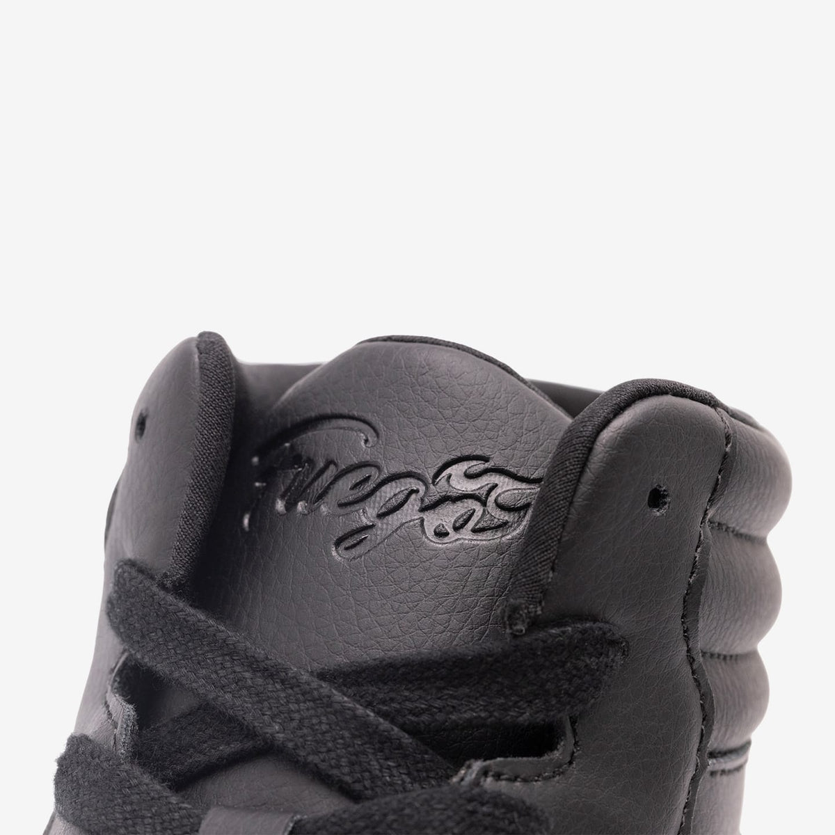 Fuego Sneakers All-black High-top