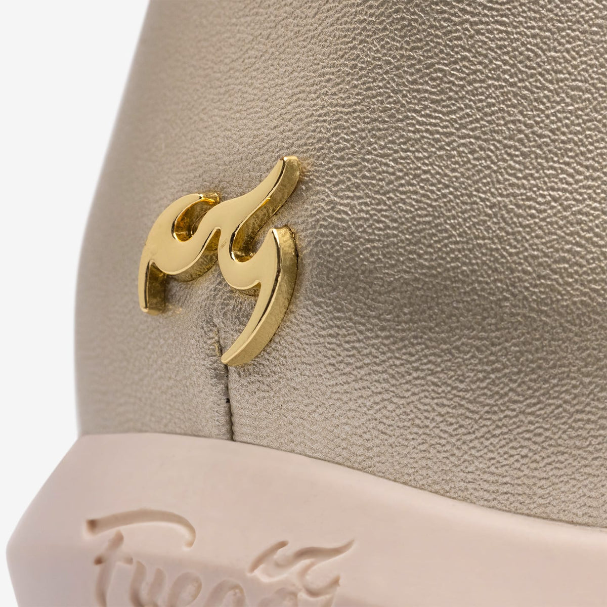 Fuego, Inc. Sneakers Champagne Split-sole