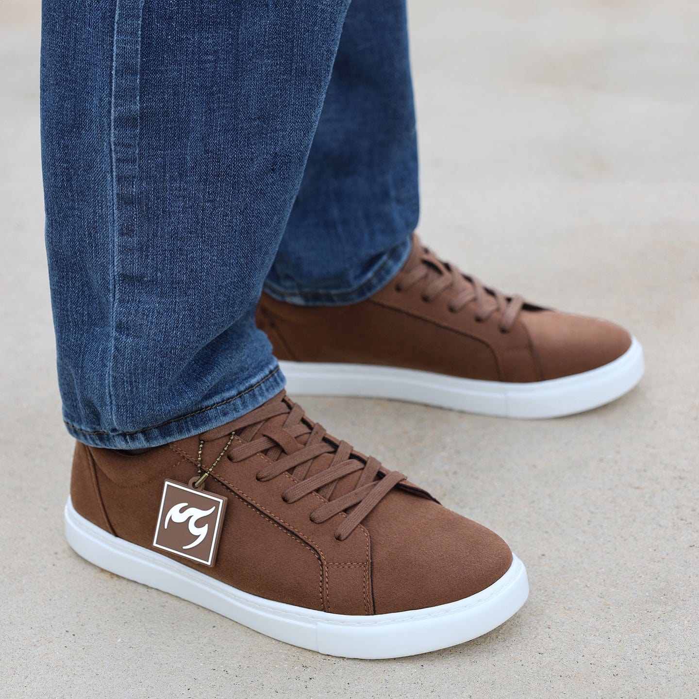 Fuego Sneakers Mocha | Low-top