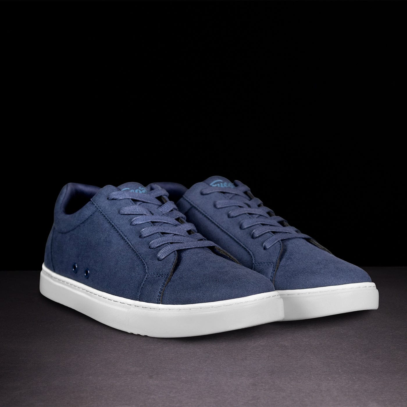 Fuego Sneakers Navy Low-top