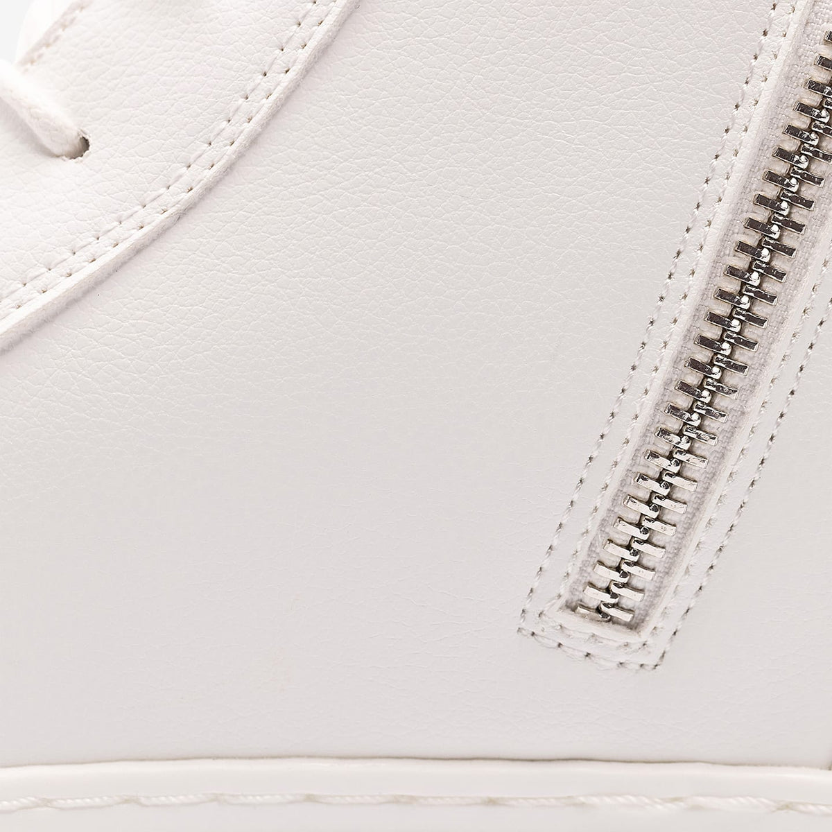Fuego Sneakers White Wedge